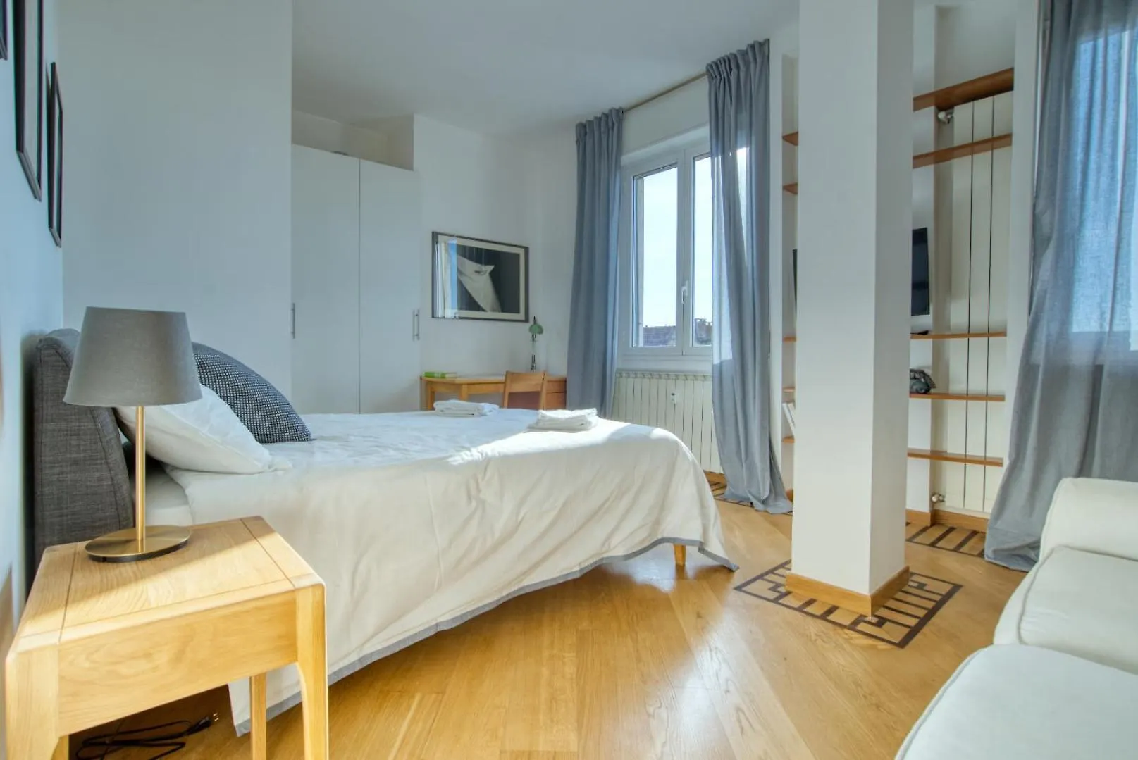 Spacious Penthouse With Panoramic Terrace - 20 Minutes From San Siro & Duomo Mediolan
