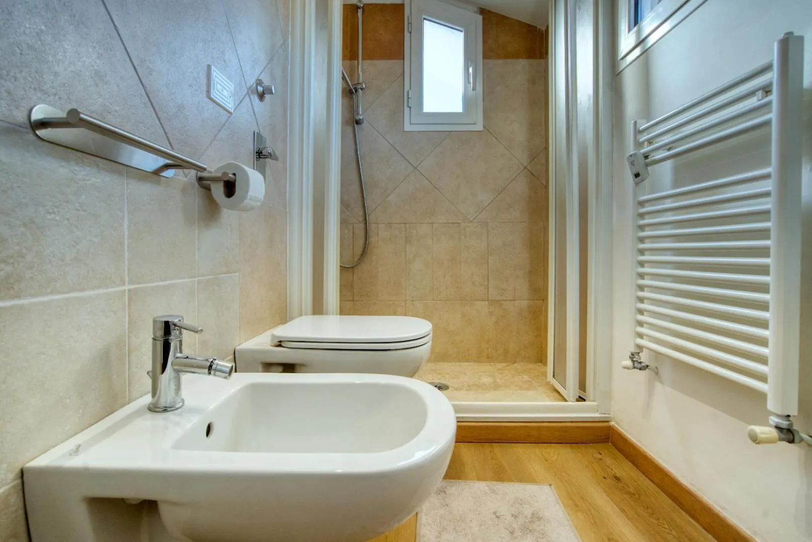 Spacious Penthouse With Panoramic Terrace - 20 Minutes From San Siro & Duomo Mediolan Apartament