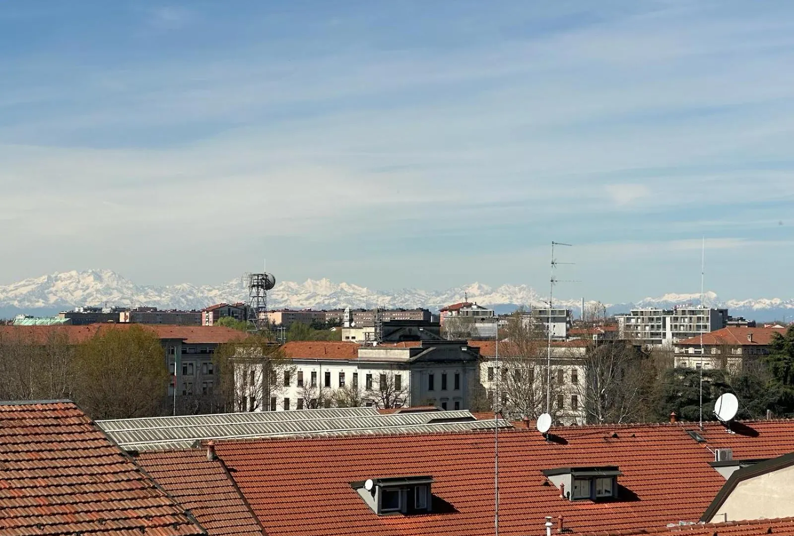 Apartament Spacious Penthouse With Panoramic Terrace - 20 Minutes From San Siro & Duomo Mediolan
